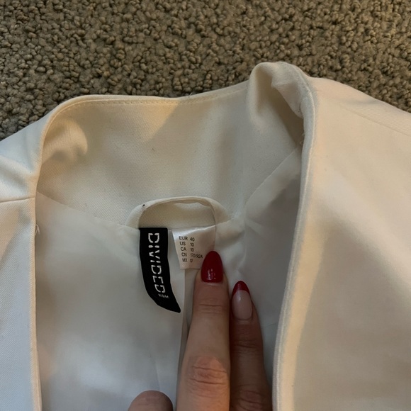 White Blazer H&M - Picture 2 of 3